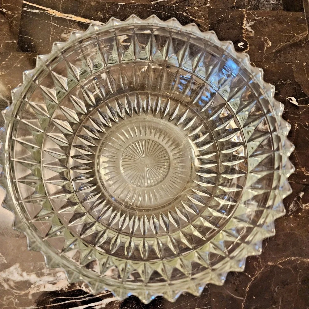 Vintage Crystal Diamond Point Sawtooth 8.5